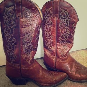 Brown Wrangler Boots